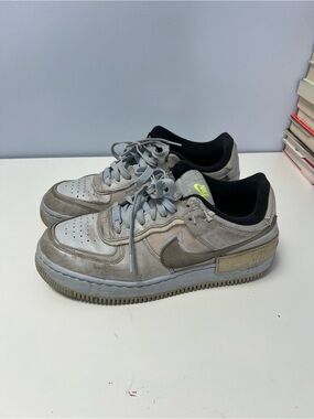 Nike Gray and Black Women's Ankle Sneakers